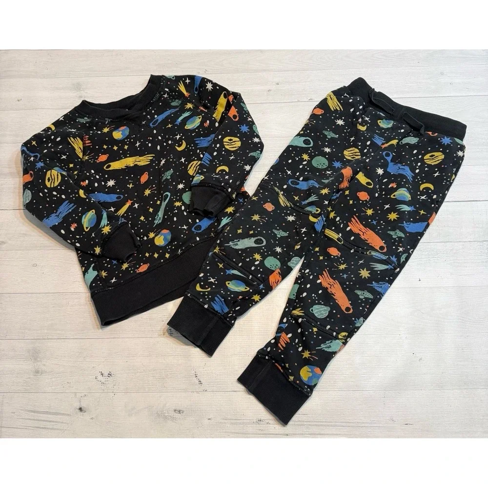 Hanna‎ Andersson French terry sweatshirt and joggers solar system space 110/5